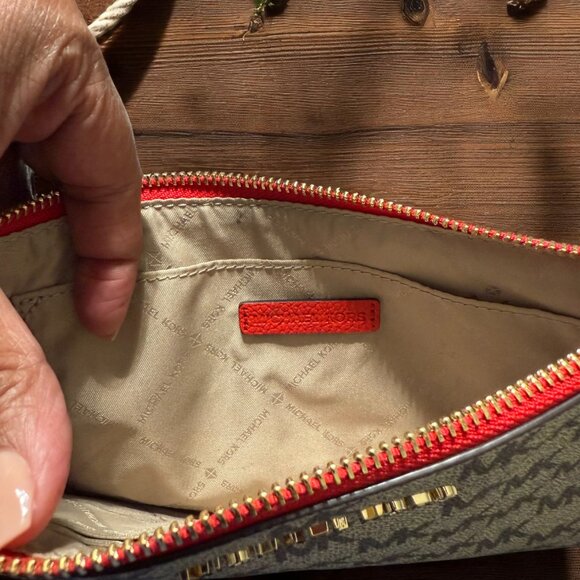 Michael Kors Wristlet Red Zipper Credit Card‎ Holder - Picture 9 of 10